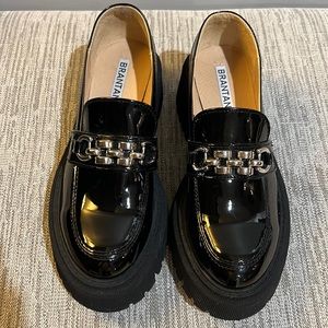 Platform loafer w/thick lug sole